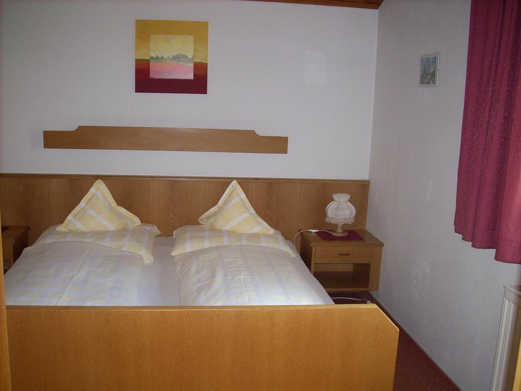 Haus Puit Mandarfen Pitztal Apartment Sankt Leonhard im Pitztal Phòng bức ảnh