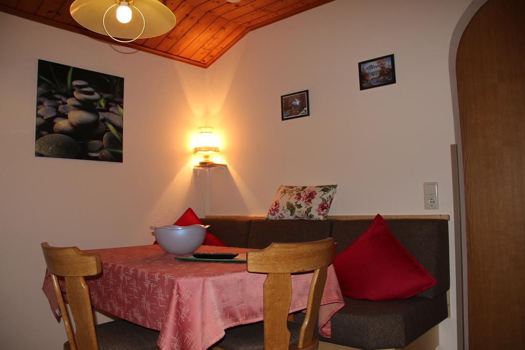 Haus Puit Mandarfen Pitztal Apartment Sankt Leonhard im Pitztal Phòng bức ảnh