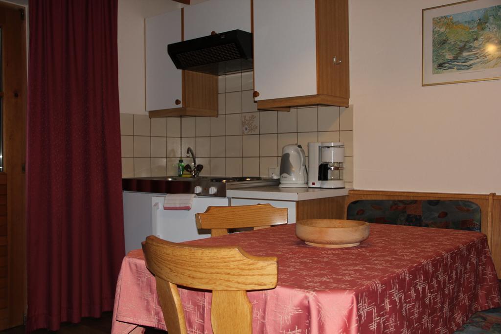 Haus Puit Mandarfen Pitztal Apartment Sankt Leonhard im Pitztal Phòng bức ảnh